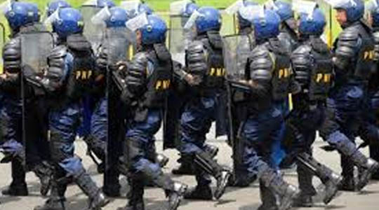 ANTI-RIOT POLICE