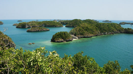 HUNDRED ISLANDS