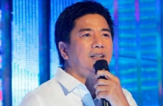 WILLIE REVILLAME-3.jpg