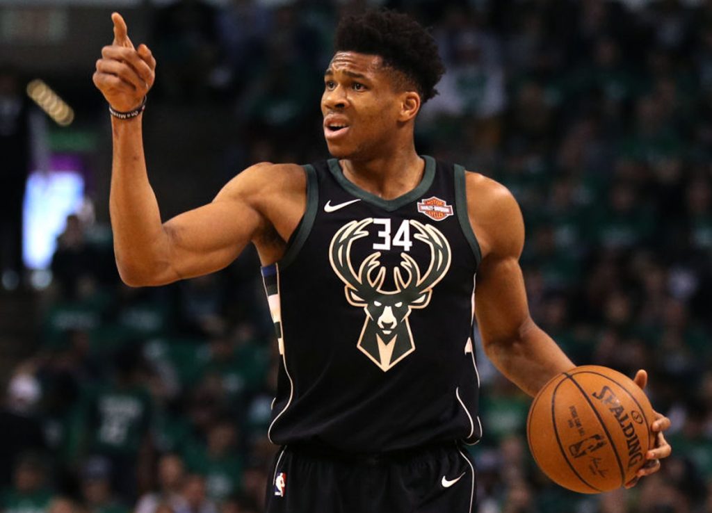 ANTETOKOUNMPO