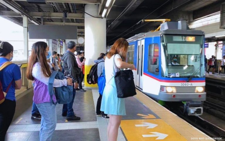 Ipatutupad Sa Taas Pasahe Sa Mrt Pilipino Mirror