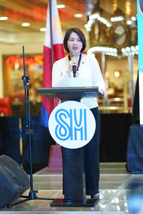 Philippine Red Cross Secretary General Gwendolyn Pang